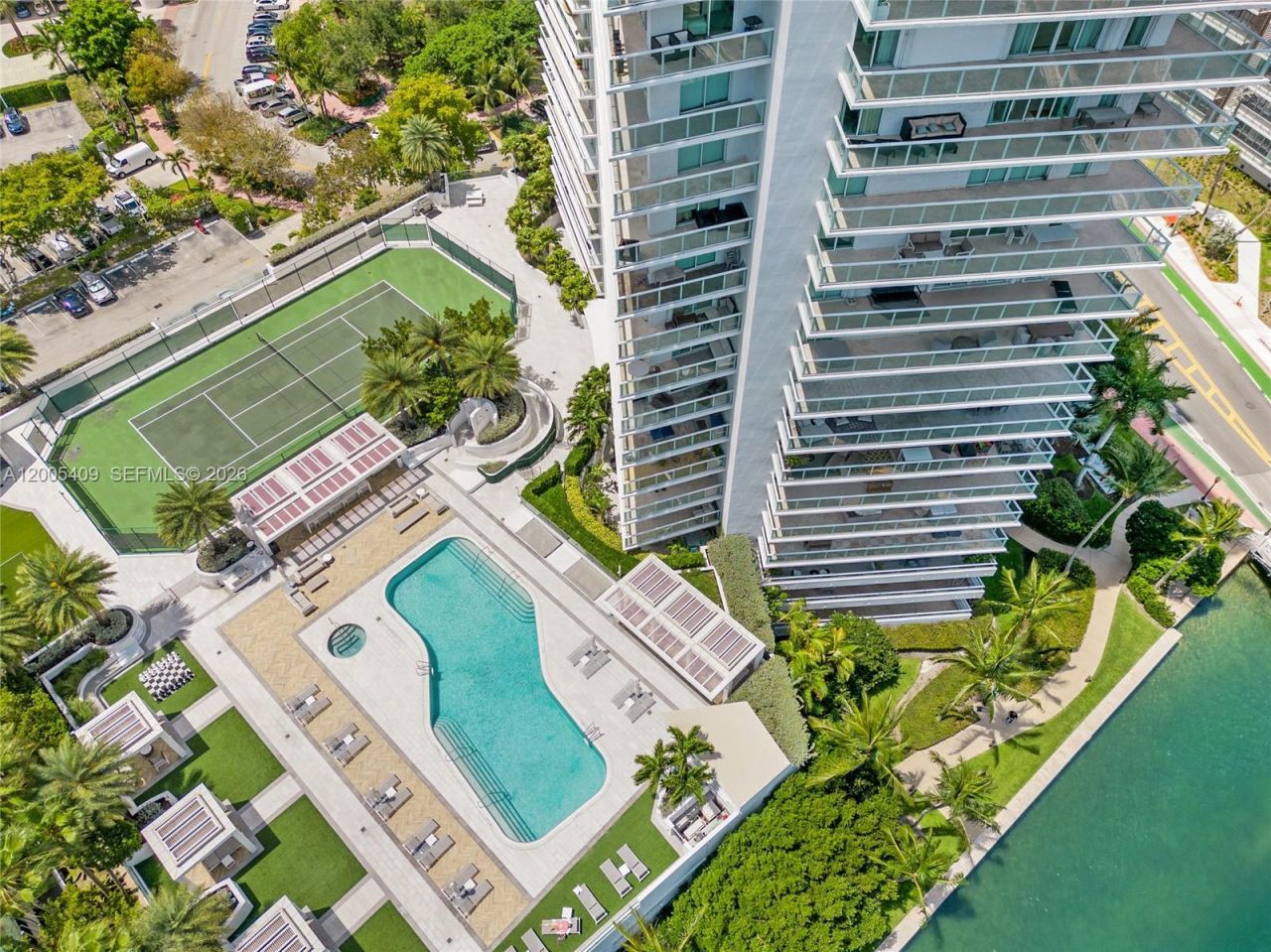 10 Venetian Way , Unit 804, Miami Beach, FL 33139 Photo