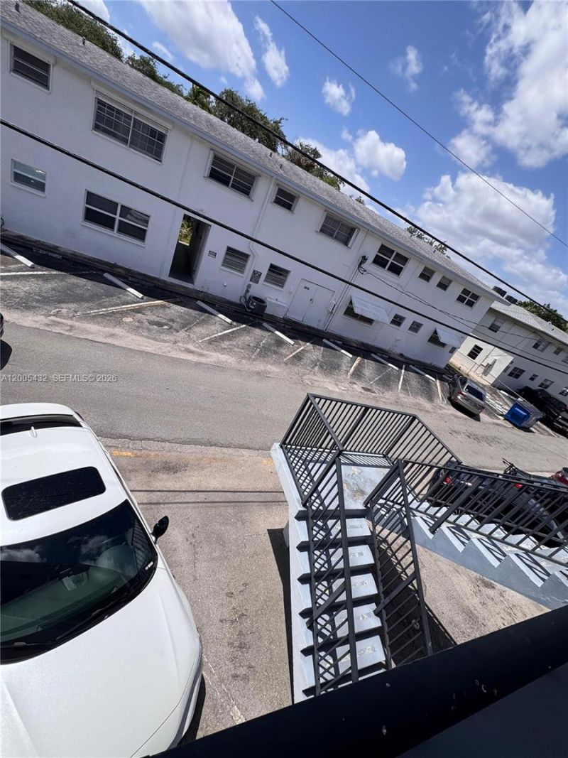 3510 Harrison St, Unit 12, Hollywood, FL 33021 Photo