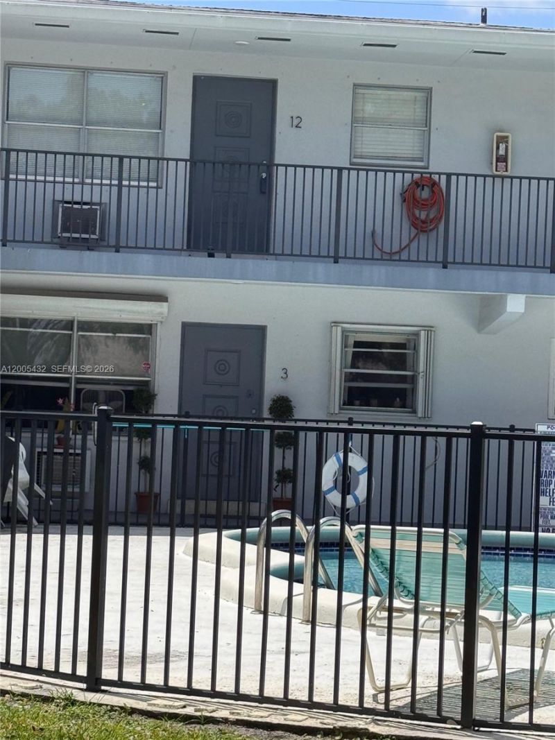 3510 Harrison St, Unit 12, Hollywood, FL 33021 Photo