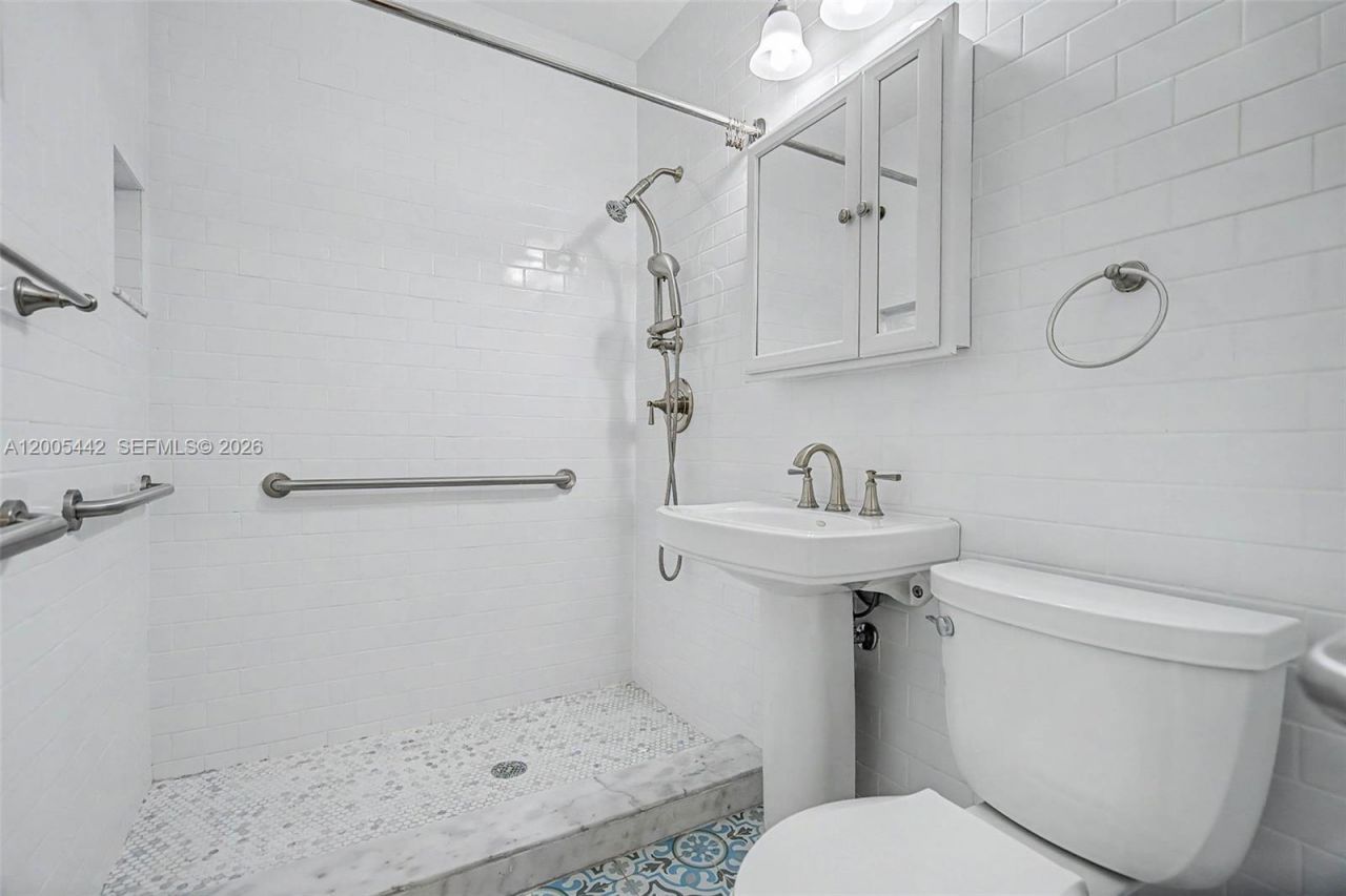 8115 SW 63rd Pl , Miami, FL 33143 Photo