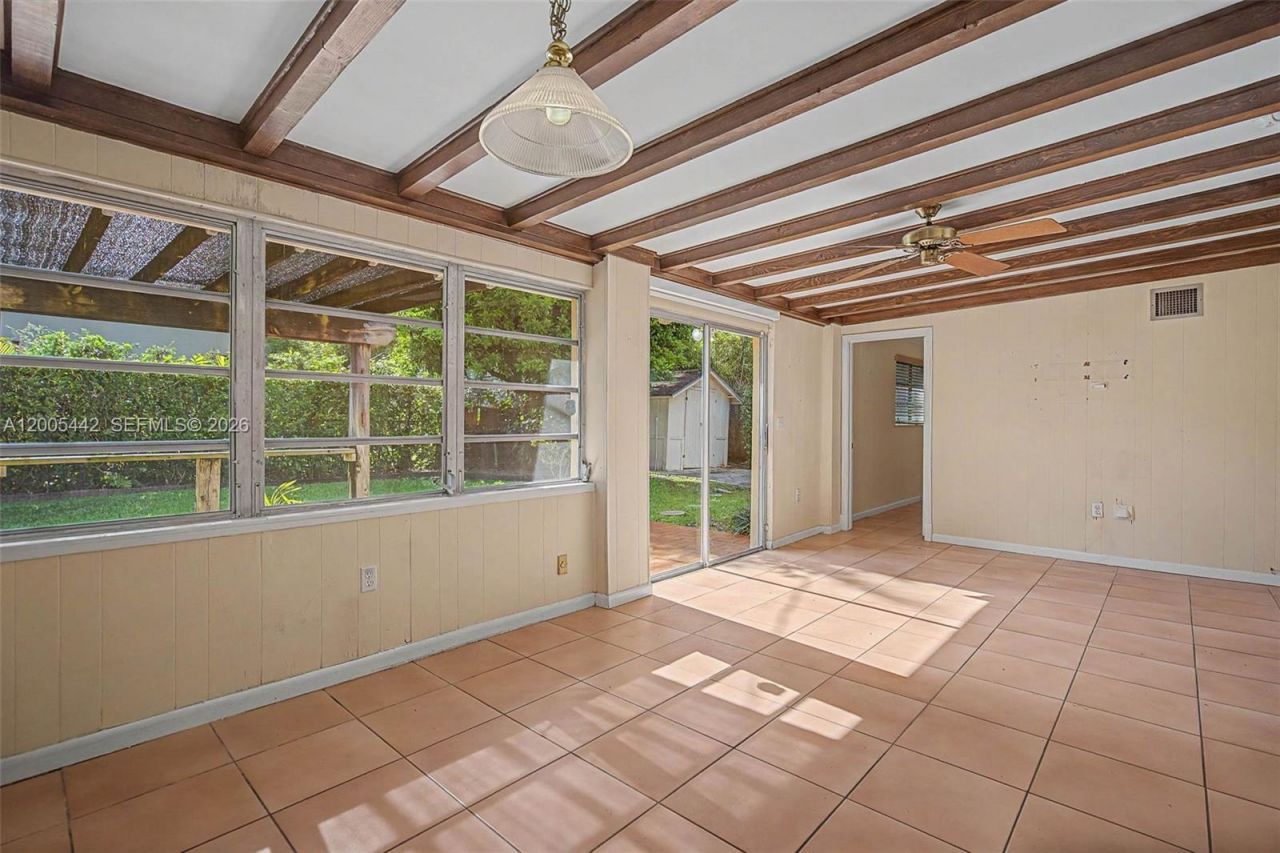 8115 SW 63rd Pl , Miami, FL 33143 Photo