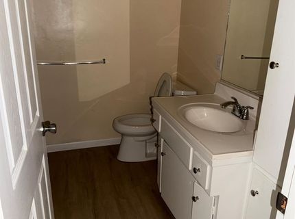 7626-7630 Brentwood Dr, Stockton, CA 95207 Photo