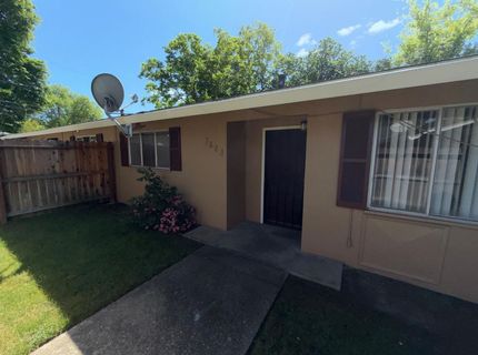 7626-7630 Brentwood Dr, Stockton, CA 95207 Photo