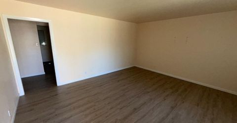 7626-7630 Brentwood Dr, Stockton, CA 95207 Photo