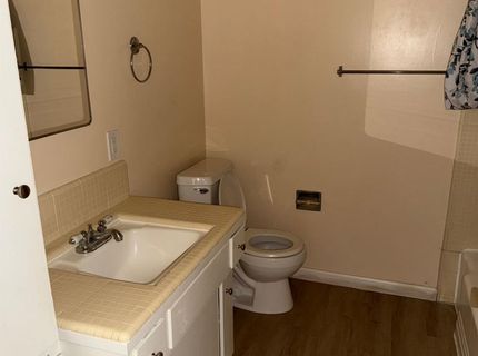 7626-7630 Brentwood Dr, Stockton, CA 95207 Photo