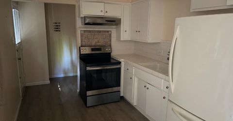 7626-7630 Brentwood Dr, Stockton, CA 95207 Photo