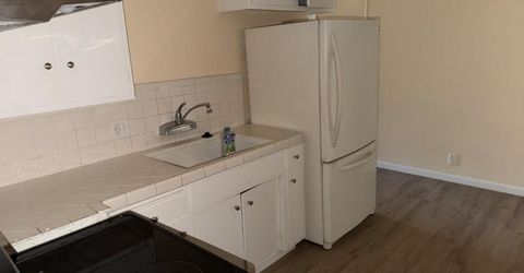 7626-7630 Brentwood Dr, Stockton, CA 95207 Photo