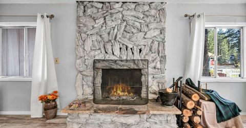 1084 Juniper Avenue, South Lake Tahoe, CA 96150 Photo