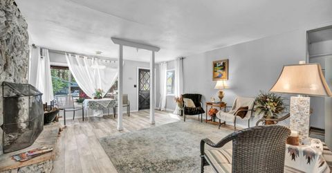 1084 Juniper Avenue, South Lake Tahoe, CA 96150 Photo