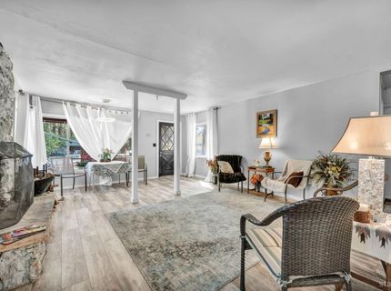 1084 Juniper Avenue, South Lake Tahoe, CA 96150 Photo