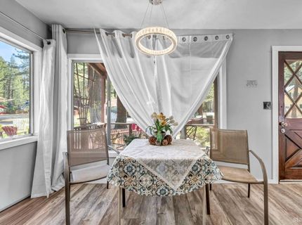 1084 Juniper Avenue, South Lake Tahoe, CA 96150 Photo