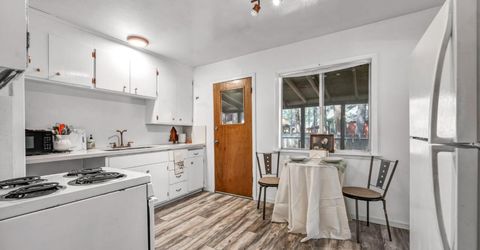 1084 Juniper Avenue, South Lake Tahoe, CA 96150 Photo