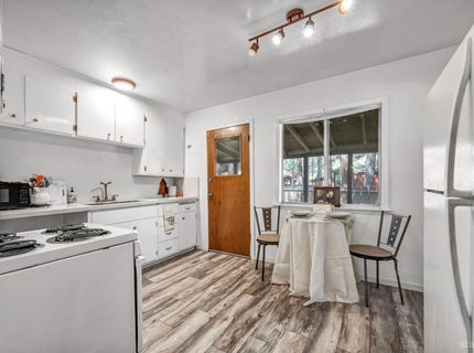 1084 Juniper Avenue, South Lake Tahoe, CA 96150 Photo