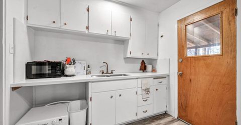 1084 Juniper Avenue, South Lake Tahoe, CA 96150 Photo