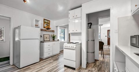 1084 Juniper Avenue, South Lake Tahoe, CA 96150 Photo