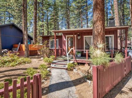 1084 Juniper Avenue, South Lake Tahoe, CA 96150 Photo