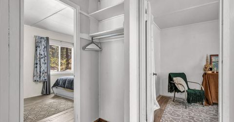 1084 Juniper Avenue, South Lake Tahoe, CA 96150 Photo