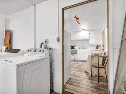 1084 Juniper Avenue, South Lake Tahoe, CA 96150 Photo