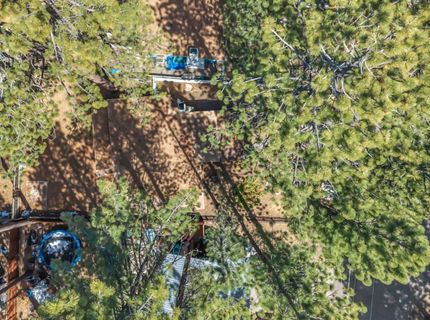 1084 Juniper Avenue, South Lake Tahoe, CA 96150 Photo