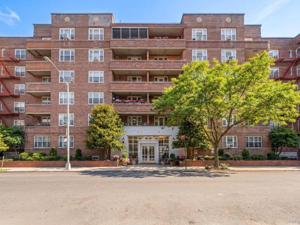 8333 Austin Street, Unit 2C, Kew Gardens, NY 11415