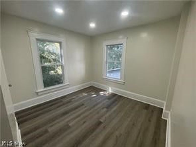 10404 South Boulevard, Cleveland, OH 44108 Photo 20