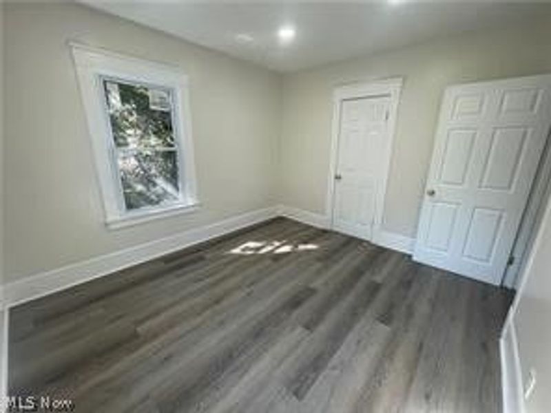 10404 South Boulevard, Cleveland, OH 44108 Photo 23