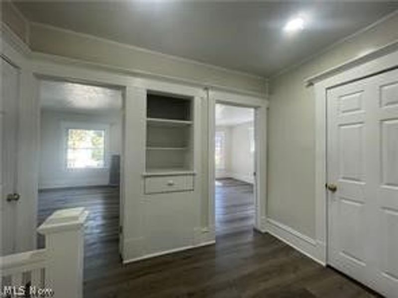 10404 South Boulevard, Cleveland, OH 44108 Photo 25