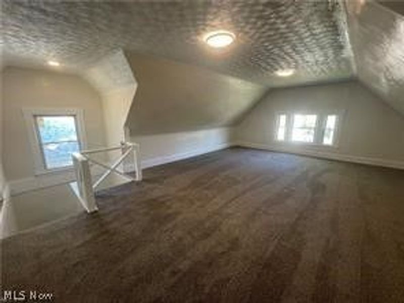 10404 South Boulevard, Cleveland, OH 44108 Photo 36