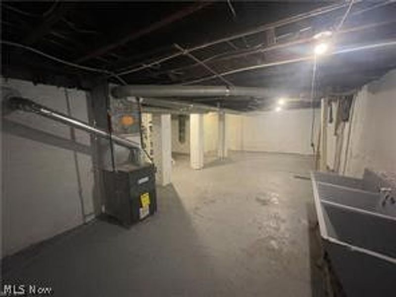 10404 South Boulevard, Cleveland, OH 44108 Photo 39