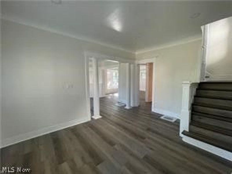 10404 South Boulevard, Cleveland, OH 44108 Photo 6