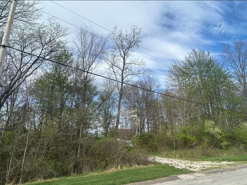 67-68 Candlewood Drive, Unit 67, Mount Gilead, OH 43338 Photo 2