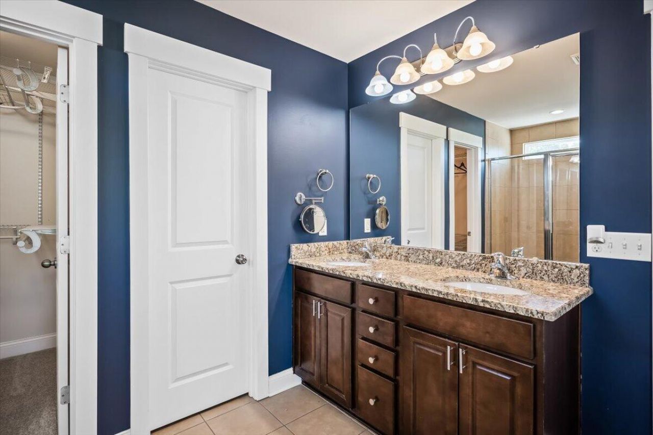 1917 Gammon Street Photo 13