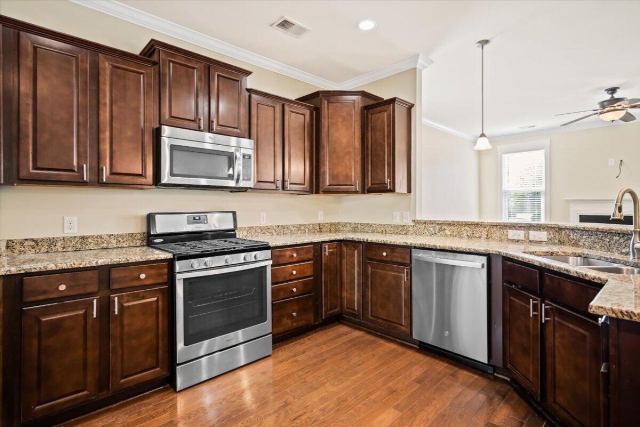 1917 Gammon Street Photo 29