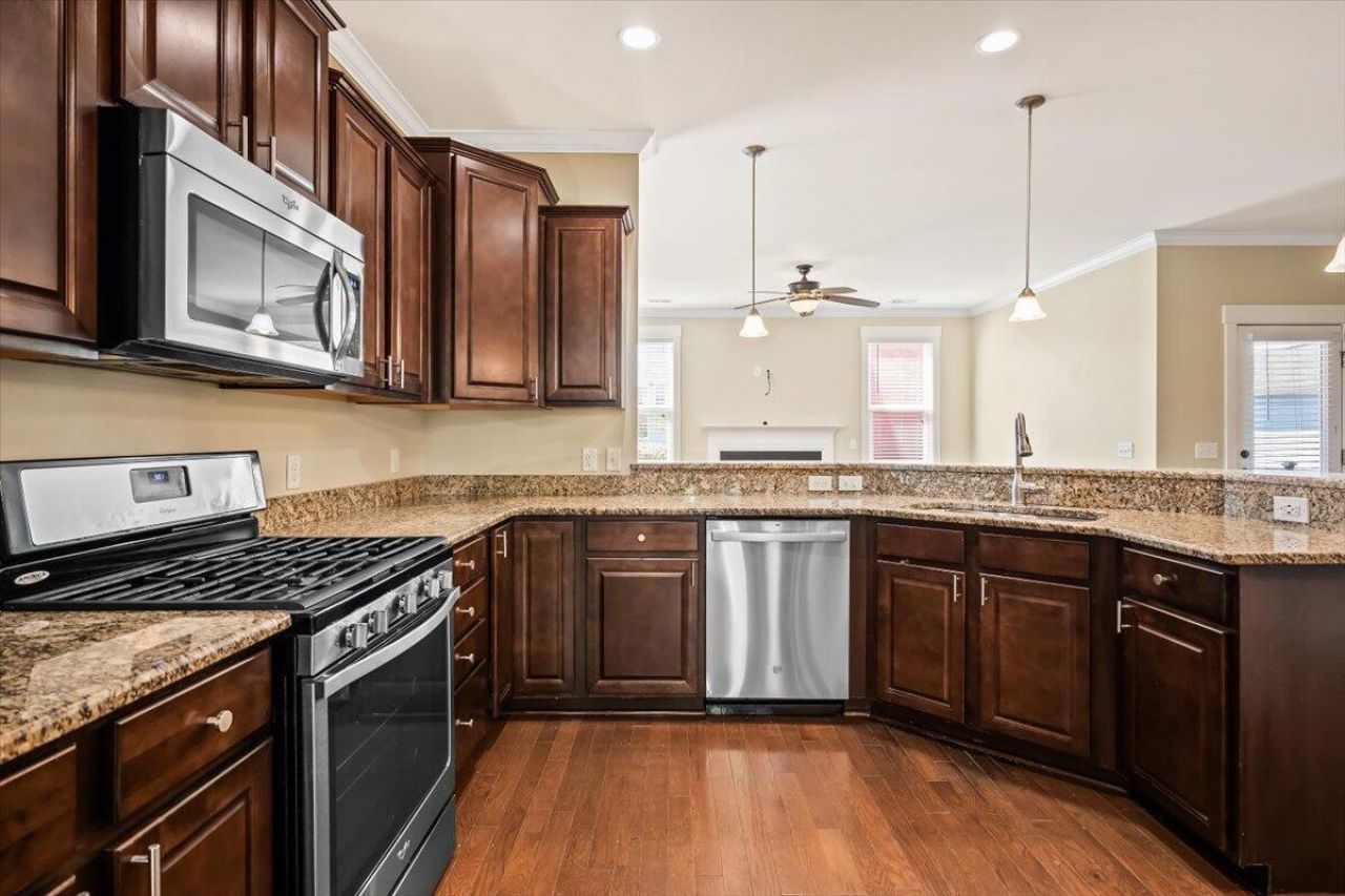 1917 Gammon Street Photo 30