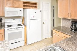 700 Daniel Ellis Drive photo 4