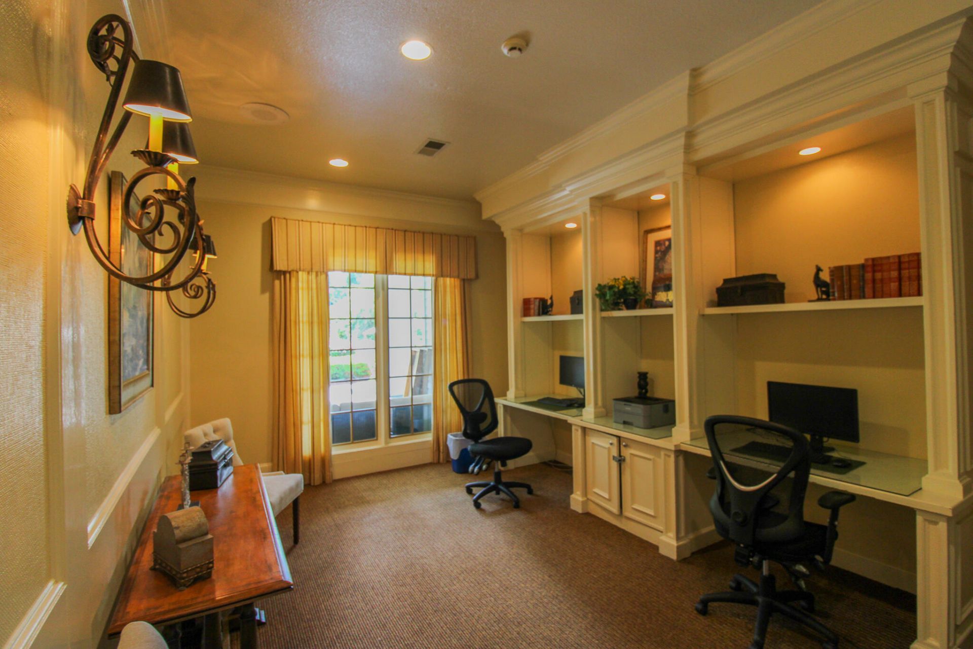 700 Daniel Ellis Drive Photo 30