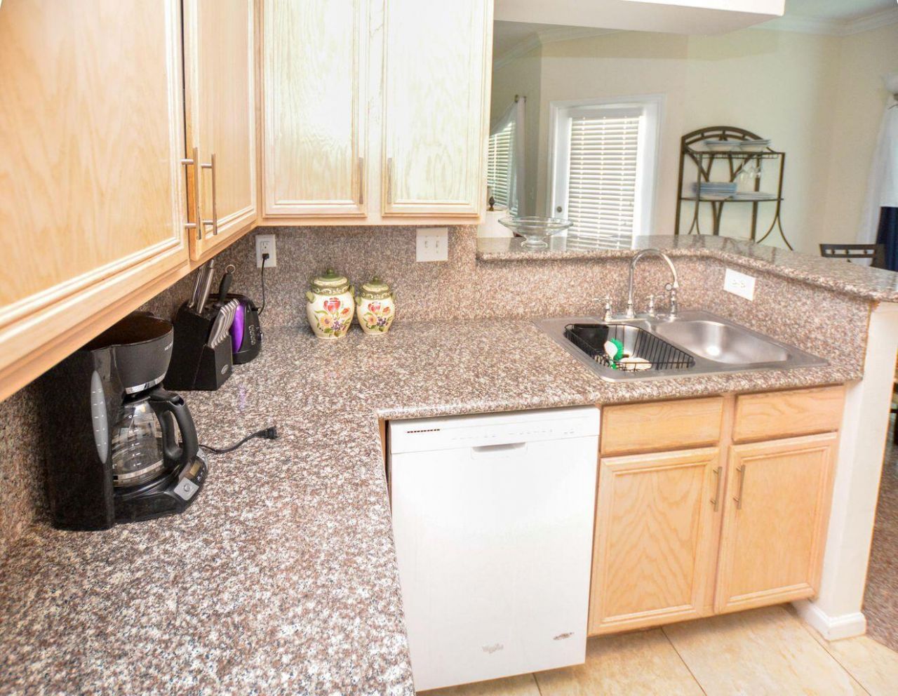 700 Daniel Ellis Drive Photo 5