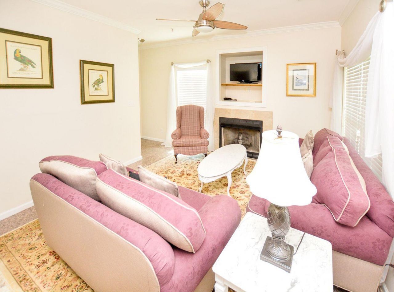 700 Daniel Ellis Drive Photo 8