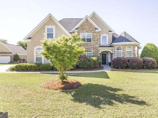 61 Peregrine Drive, Byron, GA 31008