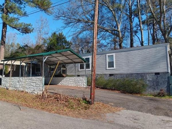 2623 Pineridge Drive NE, Conyers, GA 30012