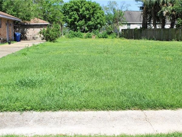 6619 FOCH Road, New Orleans, LA 70126