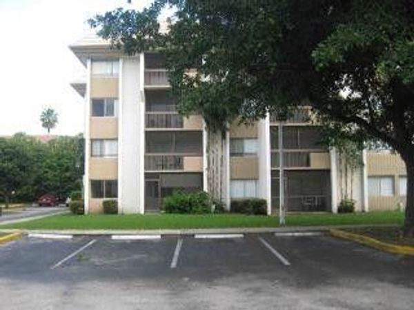 701 N Pine Island Road, Unit 304, Plantation, FL 33324