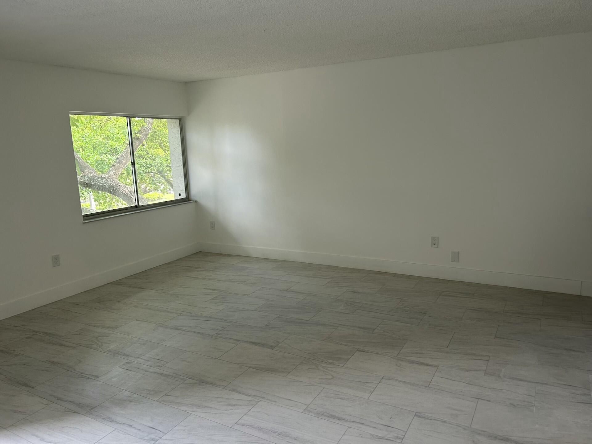 701 N Pine Island Road, Unit 304, Plantation, FL 33324 Photo