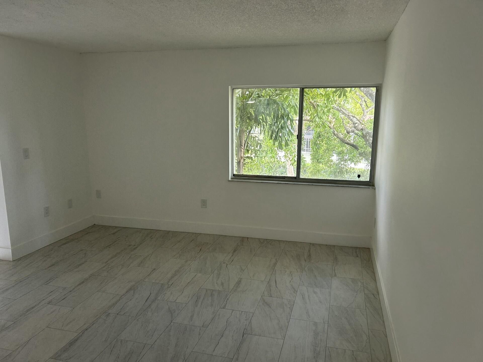 701 N Pine Island Road, Unit 304, Plantation, FL 33324 Photo