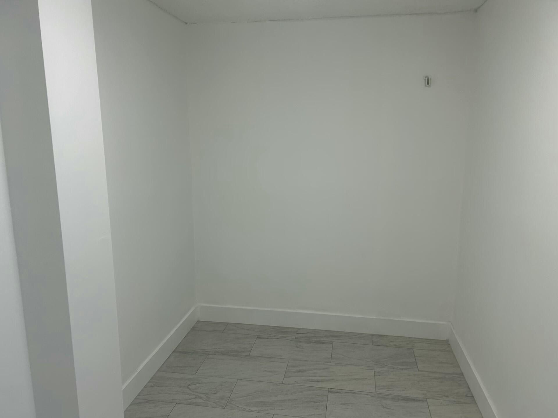701 N Pine Island Road, Unit 304, Plantation, FL 33324 Photo