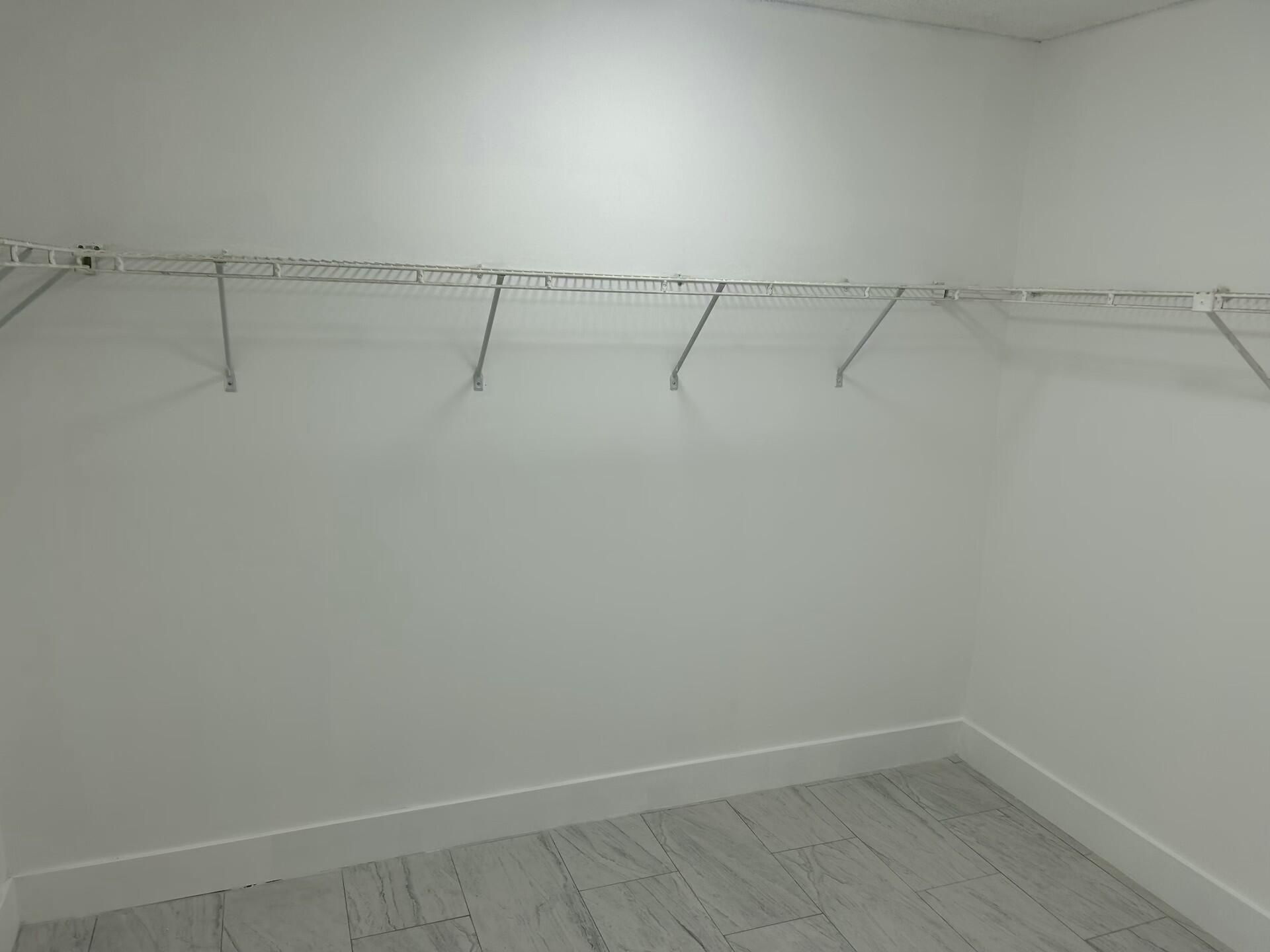 701 N Pine Island Road, Unit 304, Plantation, FL 33324 Photo