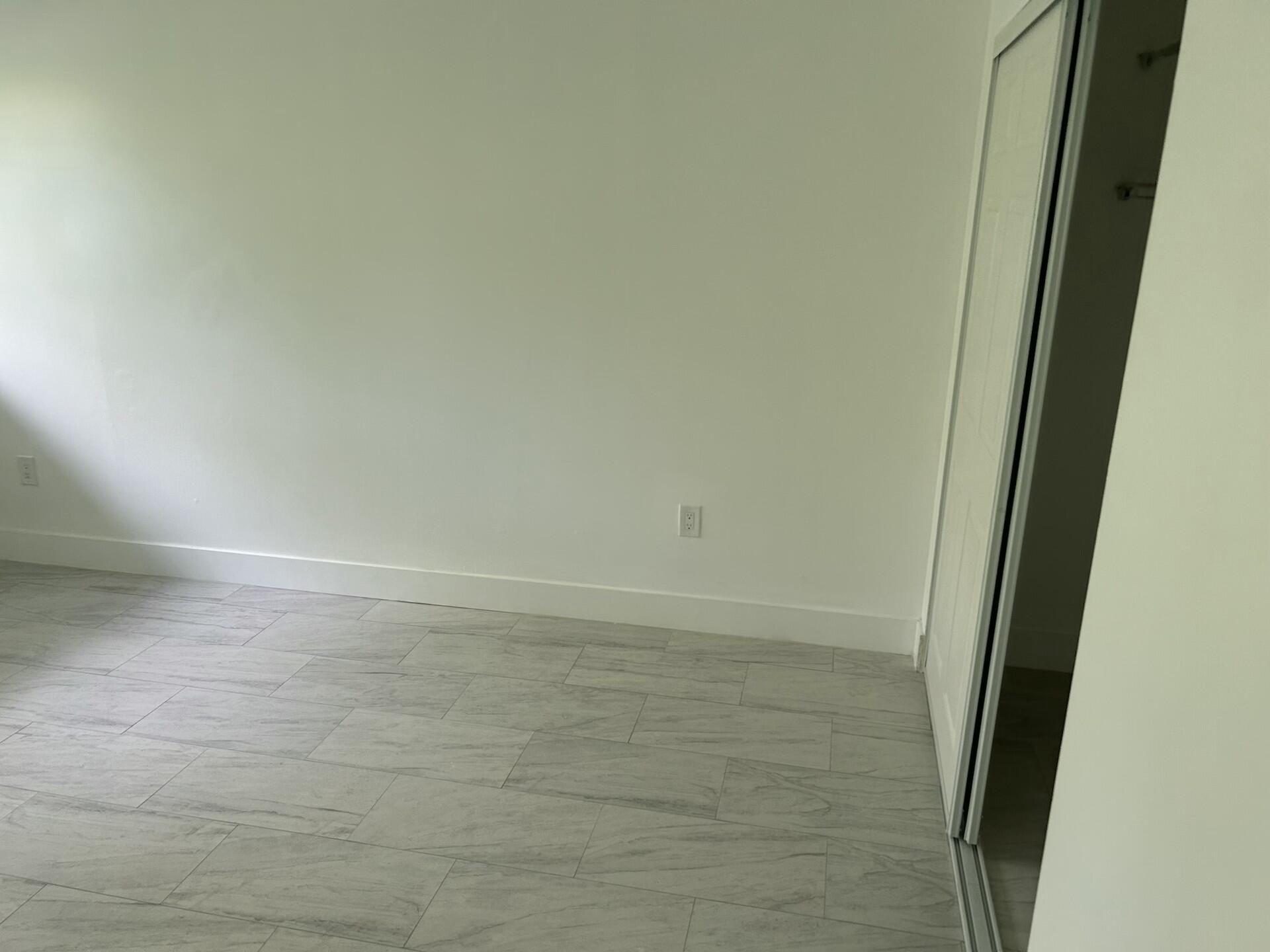 701 N Pine Island Road, Unit 304, Plantation, FL 33324 Photo