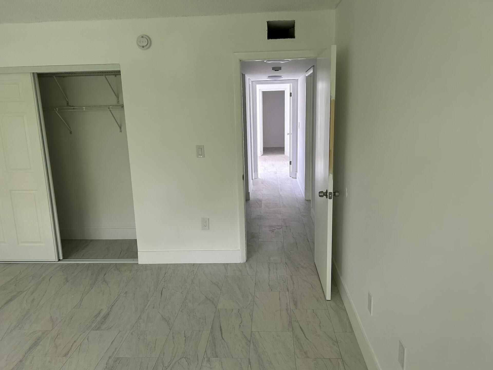 701 N Pine Island Road, Unit 304, Plantation, FL 33324 Photo