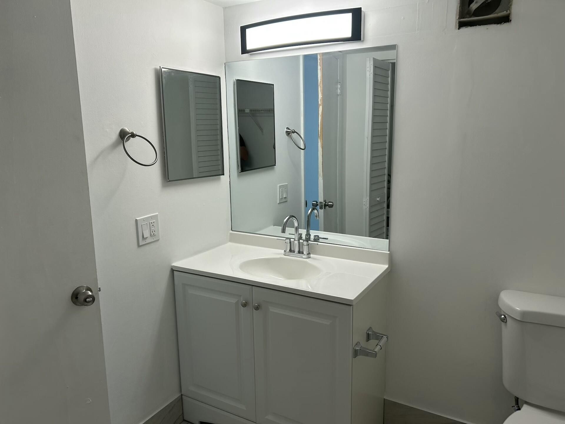 701 N Pine Island Road, Unit 304, Plantation, FL 33324 Photo
