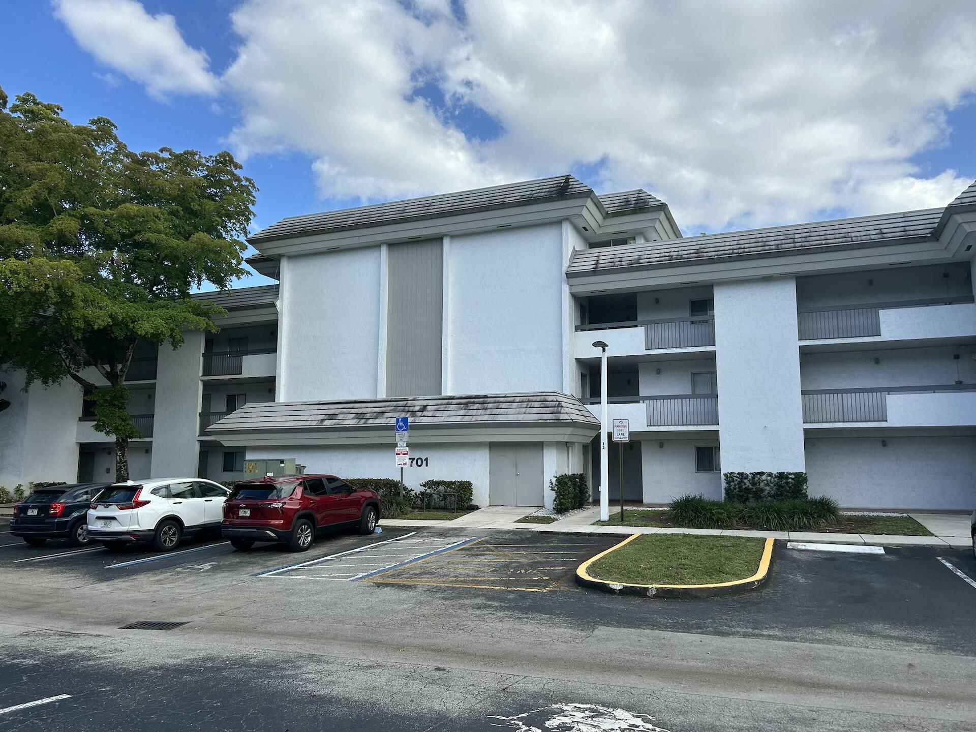 701 N Pine Island Road, Unit 304, Plantation, FL 33324 Photo